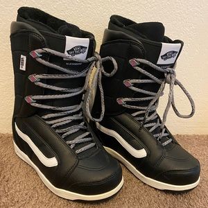 Women’s new snowboarding boots
